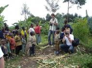 Антропологи в поле, северная Руанда 
